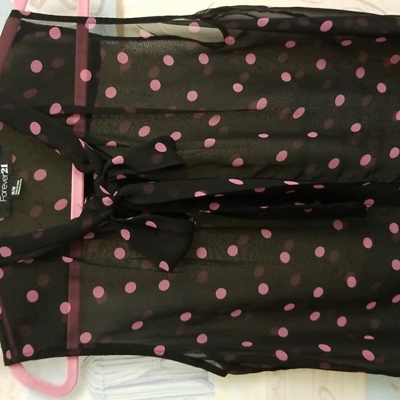 đź’•Super Cute Forever21 Sheer Polka Dot Button Down with Attached Neck Tie - Picture 3 of 10